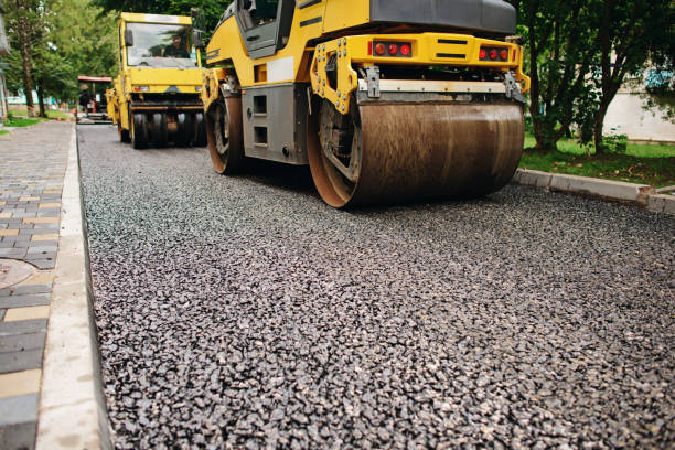 Best Commercial Driveway Pavers  in Leavenworth, KS
